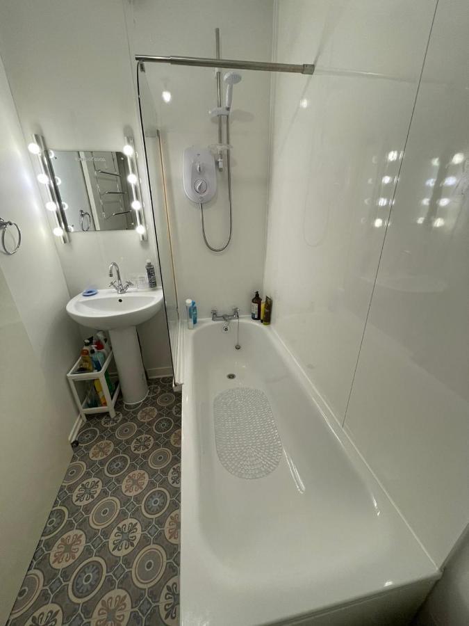 One Bedroom Websters Land Flat - Grassmarket Edinburgh Kültér fotó